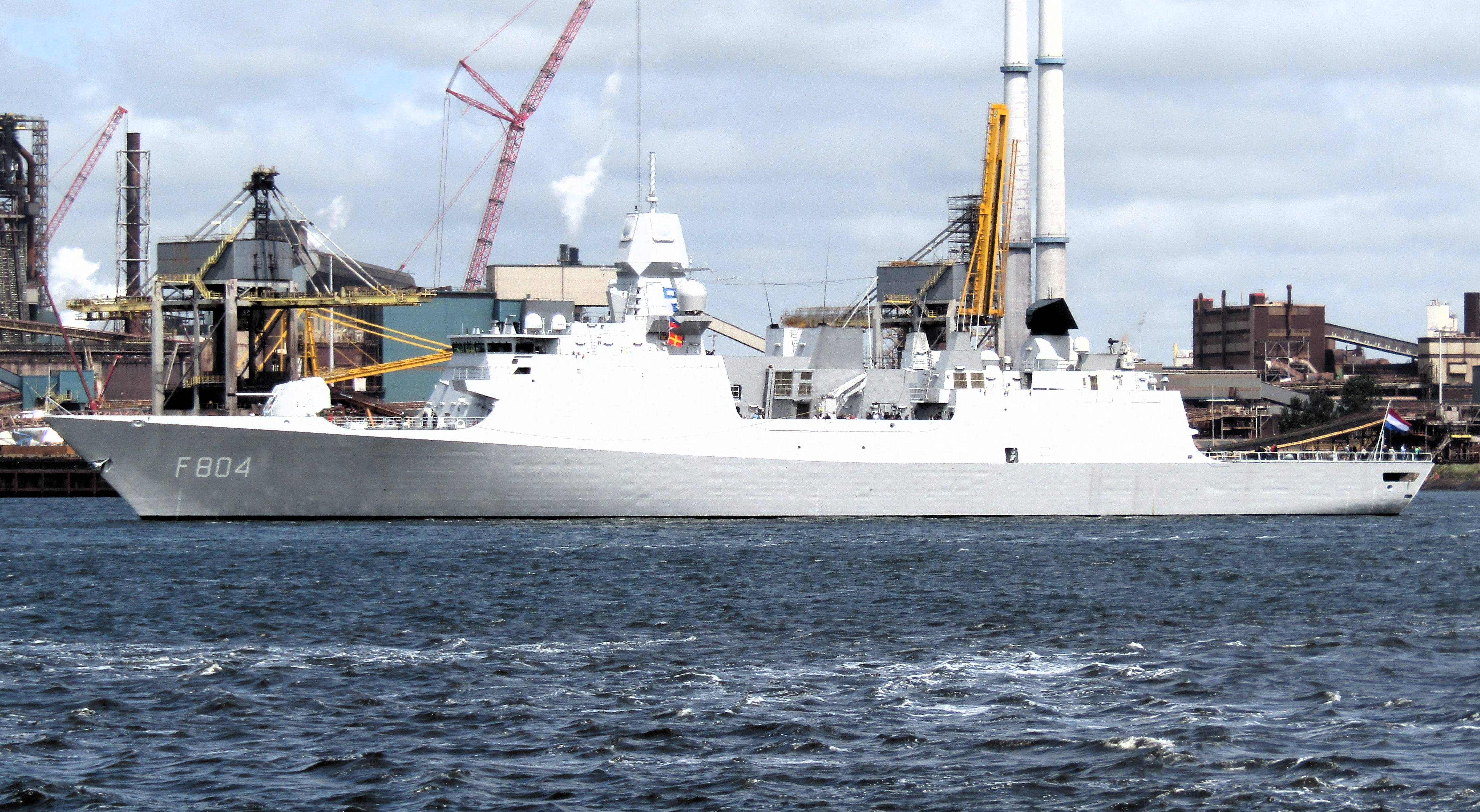 HNLMS DE RUYTER  F804 